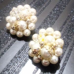Vintage Mid Century Signed Japan Faux Pearl Cluster Clip Earrings